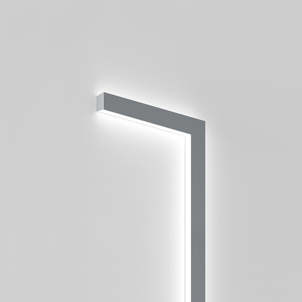 REBA-50-W-LINE_Grey_Light-Corner_VRT_Detail_Grey-Background_960x960px.webp