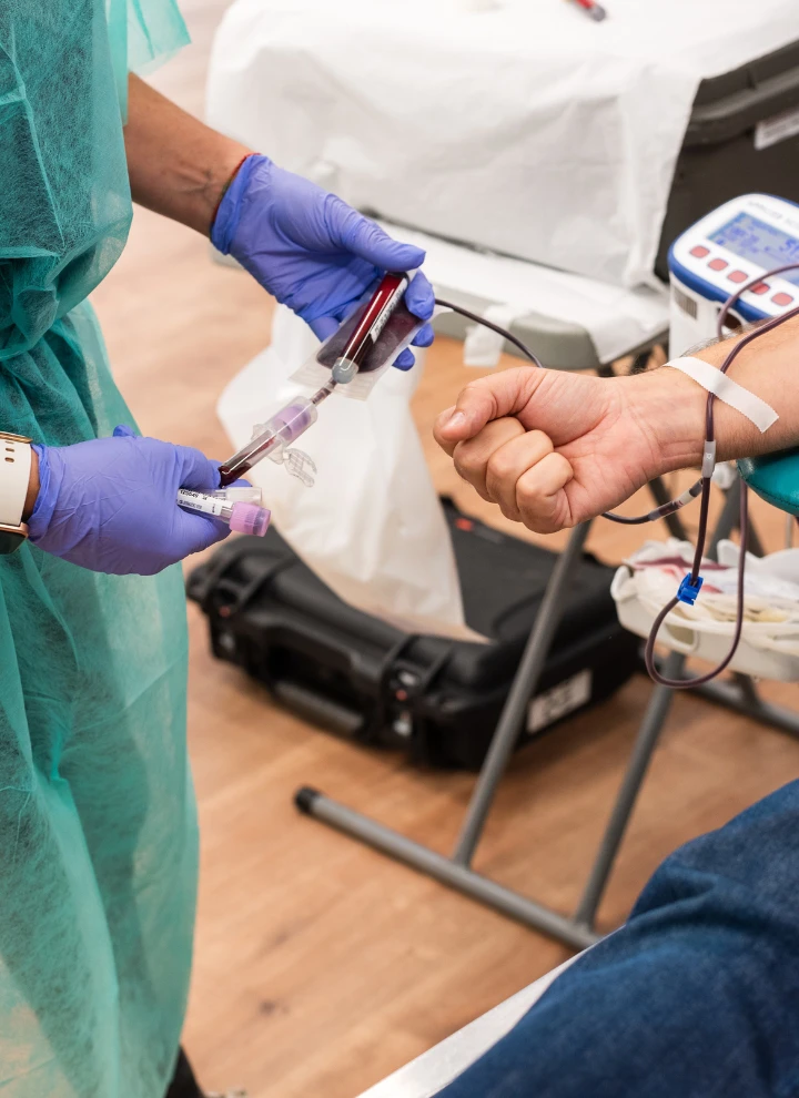 Indelague-doacao-sangue-gallery-image_7-720x990px.webp
