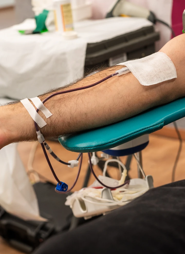 Indelague-doacao-sangue-gallery-image_1-720x990px-1.webp